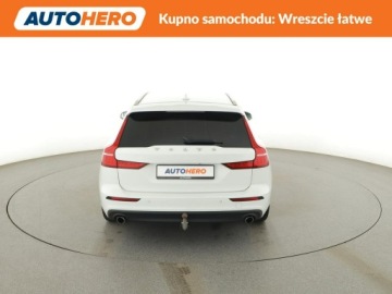 Volvo V60 II  2021 Volvo V60 mHEV automat full LED jasne wnętrze, zdjęcie 5