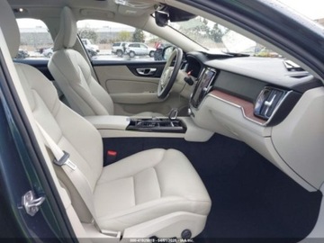 Volvo S60 III 2022 Volvo S60 2022r., 4x4, 2.0L 2.0 Hybryda Plug-in 313KM, zdjęcie 8