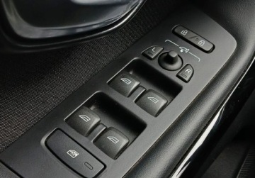 Volvo V40 II Hatchback Facelifting 1.5 T3 152KM 2019 Volvo V40 V40 Drive-E Dynamic Edition Vat Marza Salon PL 1 wl., zdjęcie 29