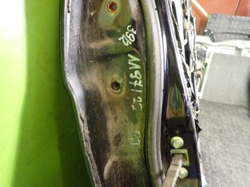 DVEŘE PRAVÉ ZADNÍ HONDA FR-V 06R