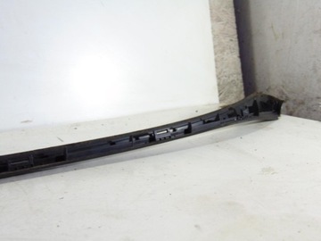 НАКЛАДКА ПЕРЕДНЕГО ОКНА СПРАВА CITROEN C4 B7 II