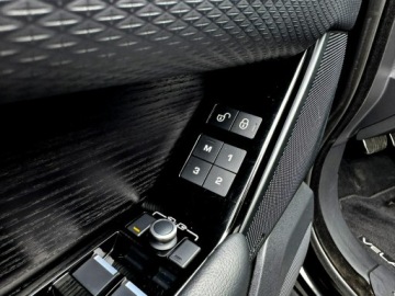 Land Rover Range Rover Velar SUV 2.0 Si4 250KM 2019 Land Rover Range Rover VELAR R DYNAMIC S P250, zdjęcie 23