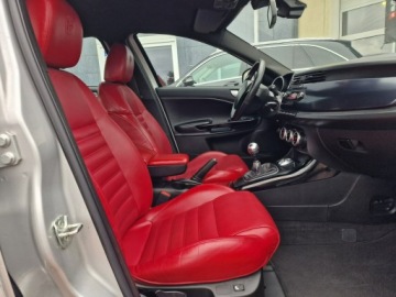 Alfa Romeo Giulietta Nuova II Hatchback 5d 1.4 TB 16v Mair 170KM 2012 Alfa Romeo Giulietta Skóry Ledy Navi, zdjęcie 22