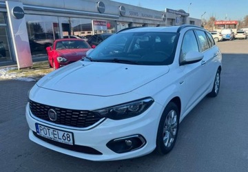 Fiat Tipo II Station Wagon 1.6 MultiJet 120KM 2017 Fiat Tipo Fiat Tipo 1.6 MultiJet DCT Lounge 1.6 Diesel 120KM