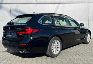 BMW Seria 5 G30-G31 Touring Facelifting 2.0 520d 190KM 2022 BMW Seria 5 4x4 Skora Faktura VAT 23 2.0 Diesel 190KM, zdjęcie 5