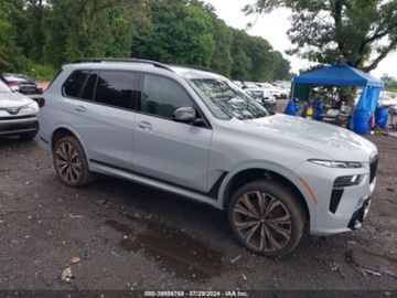 BMW X7 2023 BMW X7 2023 BMW X7 M60i Sports Activity Vehicle 4.4 Benzyna 523KM, zdjęcie 11