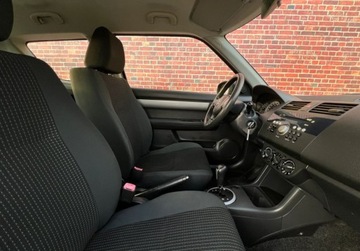 Suzuki Swift IV Hatchback 5d 1.3 92KM 2007 Suzuki Swift Automat Alu Isofix Gwarancja w cenie VFJF 1.3 Benzyna 92KM, zdjęcie 12