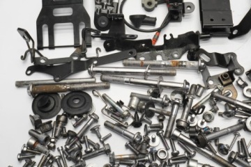 TRIUMPH SPEED TRIPLE 1050 11-16 БОЛТЫ ВИНТЫ