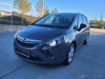Opel Zafira C Tourer 2.0 CDTI ECOTEC 165KM 2013 Opel Zafira 2.0CDTi Innovation Rewelacyjna Bezwypadkowa 2.0 Diesel 165KM, zdjęcie 27
