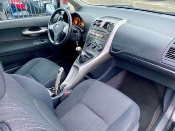 Toyota Auris I Hatchback 1.6 i 16V VVT-i 124KM 2007 Toyota Auris 1.6 Benzyna 124KM, zdjęcie 4