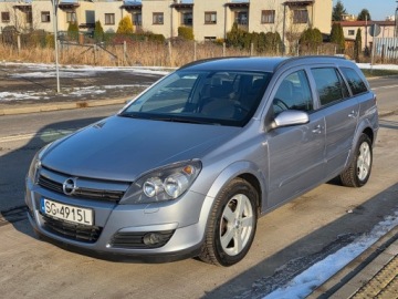 Opel Astra H Kombi 1.6 Twinport ECOTEC 105KM 2005 Opel Astra H 1,6 105 KM Klima Komputer Super Stan