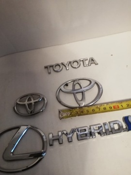LOGO ZNAK TOYOTA YARIS E21 JINÉ