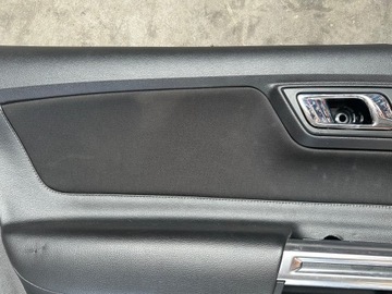 Ford Mustang Боковая обивка водительская левая оригинал 2015-