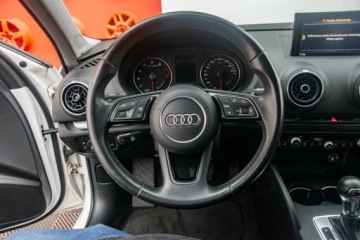 Audi A3 8V Limousine Facelifting 1.5 35 TFSI 150KM 2020 AUDI A3 35 TFSI S Line Sedan 150 KM 2020, zdjęcie 15