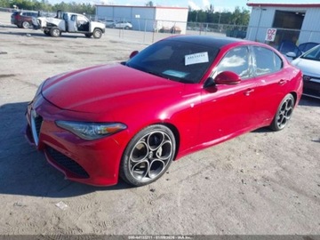 Alfa Romeo Giulia II Sedan Facelifting 2.0 Turbo 280KM 2023 Alfa Romeo Giulia Ti 2023 2.0 Benzyna 280KM, zdjęcie 1