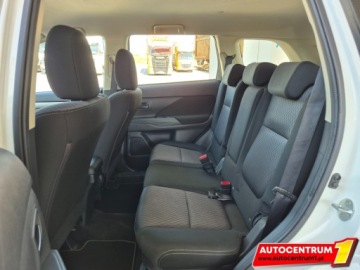 Mitsubishi Outlander III SUV Facelifting 2015 2.0 MIVEC 150KM 2015 Mitsubishi Outlander Oryginalny Przebieg Nawigacja Invite Czujniki Park, zdjęcie 19