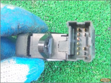 NISSAN MAXIMA QX 98R - PŘEPÍNAČ A/T