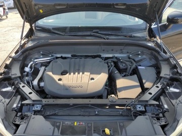 Volvo XC60 II 2023 Volvo XC 60 B5 Plus Bright Theme, od ubezpieczalni 2.0 Benzyna 247KM, zdjęcie 6