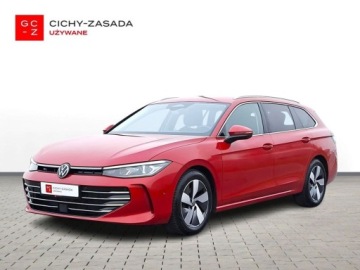 Volkswagen Passat B8 Variant Facelifting 2.0 TDI SCR 150KM 2025 Volkswagen Passat Variant 2.0TDI DSG 150KM Elegance HAK IQ.Drive SportoweZ