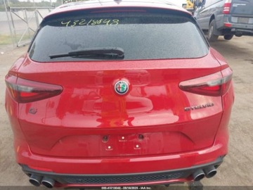 Alfa Romeo Stelvio 2021 Alfa Romeo Stelvio Quadrifoglio 2021 2.9l 2.9 Benzyna 505KM, zdjęcie 4