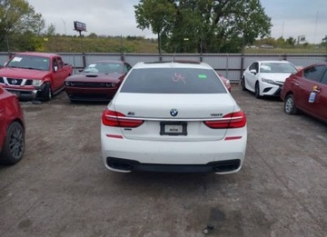 BMW Seria 7 G11-G12 2018 BMW Seria 7 2018, 4.4L, od ubezpieczalni 4.4 Benzyna 445KM, zdjęcie 4