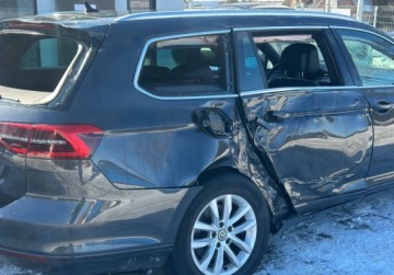 Volkswagen Passat B8 Variant 2.0 TDI BlueMotion SCR 150KM 2018 Volkswagen Passat 2.0TDI 150KM 2018r. DSG auto zarejestrowany i ubezpieczo, zdjęcie 4