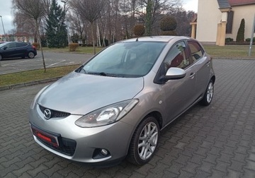 Mazda 2 II Hatchback 5d 1.3 86KM 2010 Mazda 2 Bezwypadkowy - klimatyzacja - benzyna 1,3 - 86 KM 1.3 Benzyna 86KM, zdjęcie 2