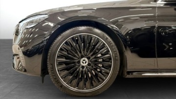 Mercedes Klasa E W214 2025 Mercedes-Benz Klasa E 300 4Matic 2025 2.0 Benzyna 313KM, zdjęcie 1