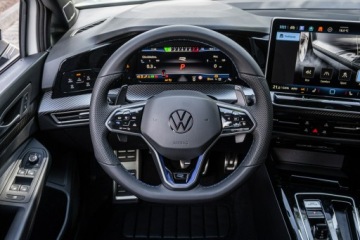 Volkswagen Golf VIII R Facelifting 2.0 TSI 333KM 2026 Volkswagen Golf R 2.0 TSI 4Motion 333 KM DSG -, zdjęcie 16