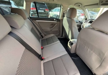 Volkswagen Golf VI Variant 1.6 TDI-CR DPF BlueMotion 105KM 2011 Volkswagen Golf Wersja Comfortline 1.6 Diesel 105KM, zdjęcie 15