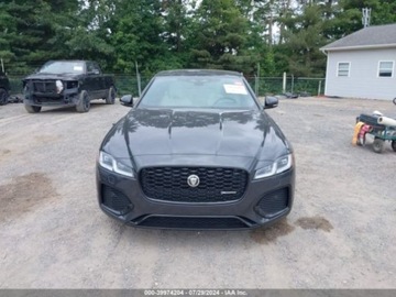 Jaguar XF II 2024 Jaguar XF r-dynamic se p250, 2024r., 4x4, 2.0L 2.0 Benzyna 296KM, zdjęcie 4