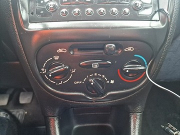 Peugeot 206 Hatchback 1.1 i 60KM 2003 Peugeot 206 1,1 Benzyna 60 KM, Elektryczne Szyby,, zdjęcie 13