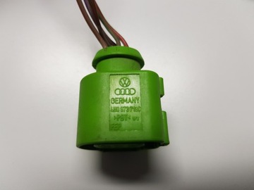 KOSTKA WIĄZKA WTYCZKA LAMP TYŁ TYLNYCH LAMPY 4H0973713C AUDI VW SKODA SEAT