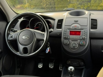 Kia Soul I Crossover 1.6 CRDI VGT 128KM 2009 Kia Soul I 1.6 CRDI Attract, zdjęcie 24