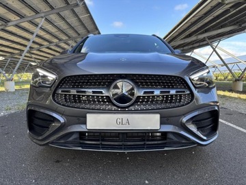 Mercedes GLA II Off-roader Facelifting 1.3 200 163KM 2025 MERCEDES-BENZ GLA 200 AMG Line Suv 1.3 (163KM) 2025, zdjęcie 1