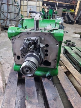 КОРПУС ЗАДНЕГО МОСТА AL220367 ДИФФЕРЕНЦИАЛ L206105 JOHN DEERE 6110R