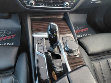 BMW Seria 5 G30-G31 Limuzyna 530i 252KM 2019 BMW Seria 5 530i X-Drive Full LED Skora Navi Kamera Panorama 2.0 Benzyna, zdjęcie 22