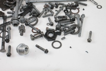 КОМПЛЕКТ БОЛТОВ ДЛЯ ДВИГАТЕЛЯ KTM DUKE 690 12-15