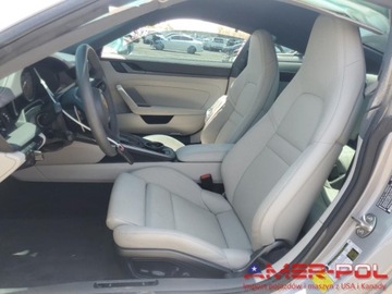 Porsche 911 992 2024 Porsche 911 _Carrera_992_3.0 L_379 km_2024r 3.0 Benzyna 379KM, zdjęcie 7