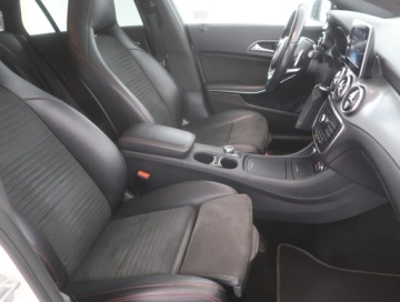 Mercedes CLA C117 Shooting Brake 2.0 250 211KM 2016 Mercedes CLA 250 4MATIC, Salon Polska, 4X4, zdjęcie 8
