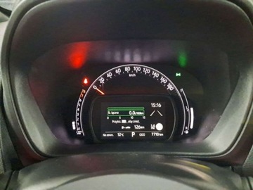 Toyota Aygo X 1.1 VVT-i 72KM 2024 Toyota Aygo X Toyota Aygo X 1.0 VVT-i Style CVT, 1 wlasciciel, Gwarancja,, zdjęcie 16