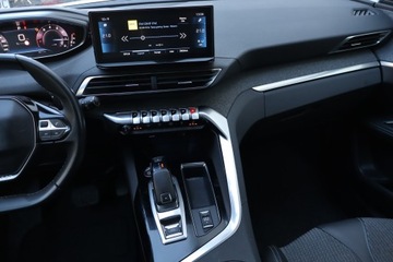 Peugeot 5008 II Crossover Facelifting 1.2 PureTech 130KM 2022 Peugeot 5008 PureTech 130, Salon Polska, zdjęcie 7