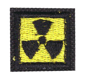 RADIOAKTYWNY __ NASZYWKA, HAFT 2,5cm