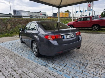 Honda Accord VIII Sedan 2.0 VTEC 156KM 2014 Honda Accord salon Polska dobre wyposażenie, zdjęcie 4
