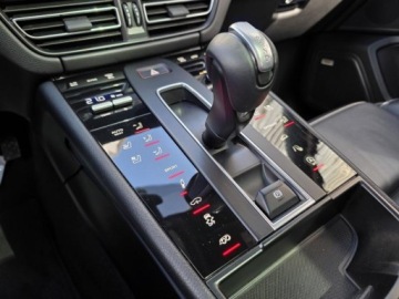 Porsche Macan SUV Facelifting II 2.9 GTS 440KM 2022 PORSCHE Macan GTS, V6 2.9l benzyna 440KM Przebieg:39, 856km Dokumentacja, zdjęcie 16