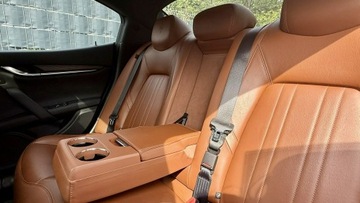 Maserati Ghibli III Sedan 3.0 V6 410KM 2017 Maserati Ghibli 3.0 410KM SQ4 Kamera Cofania, zdjęcie 14