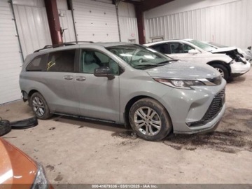 Toyota Sienna III 2023 Toyota Sienna 2023 TOYOTA SIENNA XSE 2.5 Hybryda 189KM, zdjęcie 6