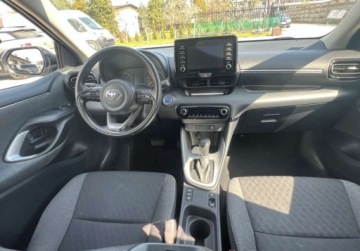 Toyota 2021 Toyota Yaris Hybryda Automat Kamera 1.3 Benzyna 99KM, zdjęcie 16