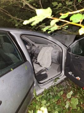 Volkswagen Golf V Hatchback 1.4 80KM 2005 Volkswagen vw Golf 5 1,4 - USZKODZONY - DO NEGOCJACJI - PILNE !!!, zdjęcie 7