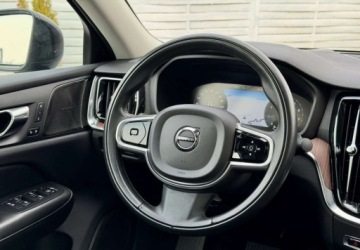 Volvo S60 III 2021 Volvo S60 Volvo S60 B5 B AWD Ultimate Dark 2.0 Benzyna 250KM, zdjęcie 6